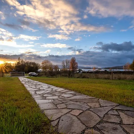 Villa Jestřábí S Výhledem Na Lipno, Klidná Lokalita