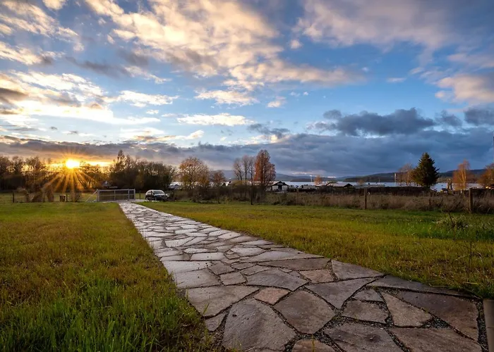 Villa Jestrabi S Vyhledem Na Lipno, Klidna Lokalita