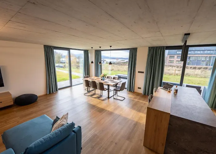 Jestrabi S Vyhledem Na Lipno, Klidna Lokalita Villa *