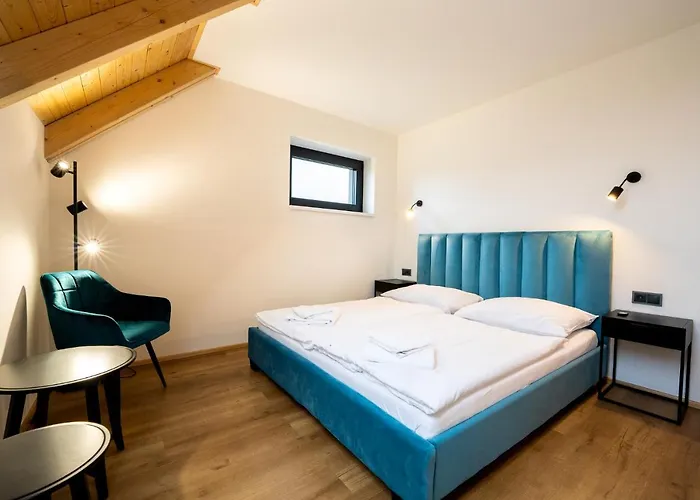 Jestrabi S Vyhledem Na Lipno, Klidna Lokalita